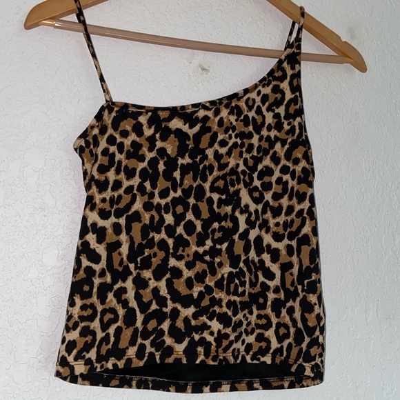 LA Hearts Cheetah Print Crop Top - Picture 2 of 3